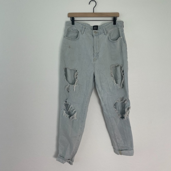 BDG High-Waisted Slim Straight Peasant Hipster Hippie Boho Street Destroyed Jean - Picture 7 of 12